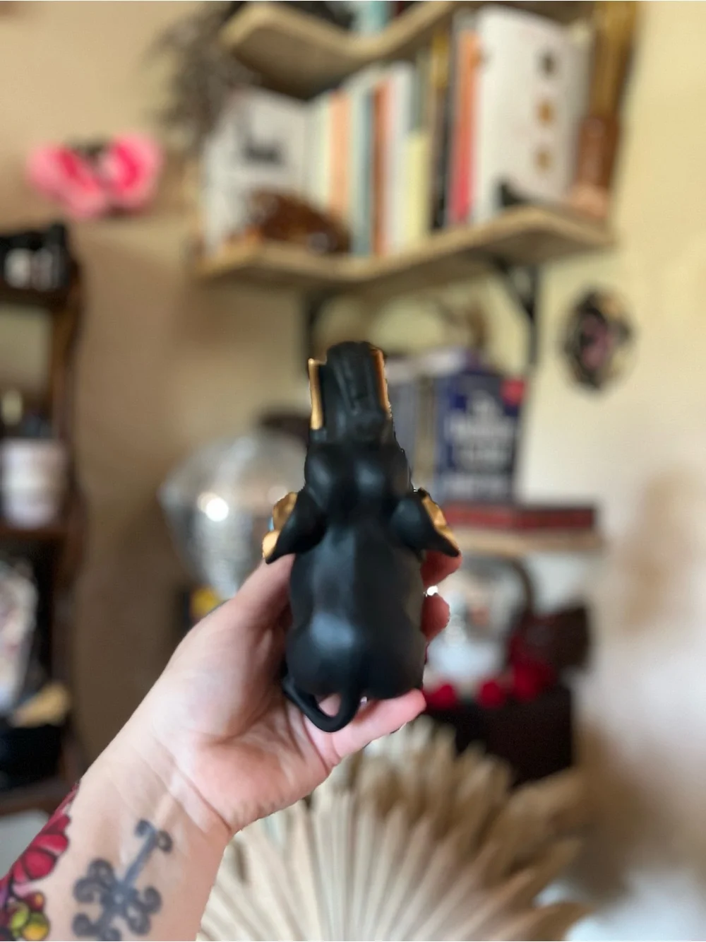Decorative Black and Gold Elephant Figurine for Wall Display